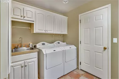 769 Nicole Dr, West Linn, OR 97068 - Photo 34