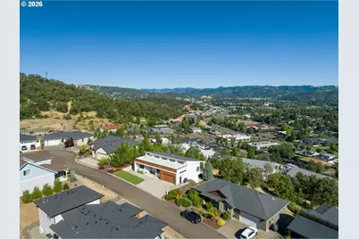 1931 Warewood Terrace Ct, Roseburg, OR 97471 - Photo 44