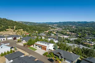1931 Warewood Terrace Ct, Roseburg, OR 97471 - Photo 44
