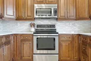 2402 NE 96th St, Vancouver, WA 98665 - Photo 12