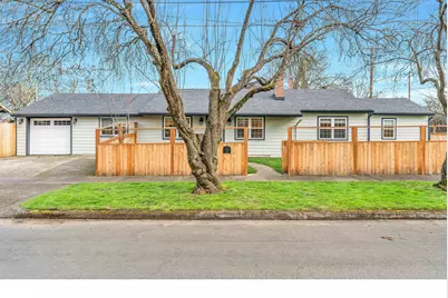 8516 N Calhoun Ave, Portland, OR 97203 - Photo 1