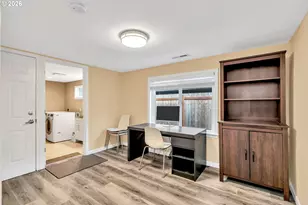 8516 N Calhoun Ave, Portland, OR 97203 - Photo 24