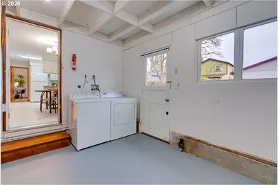 945 Cornell Ave, Gladstone, OR 97027 - Photo 34