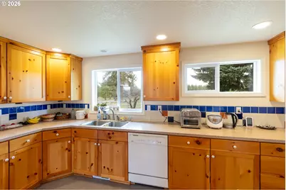 56 Jennings Rd, Trout Lake, WA 98650 - Photo 8