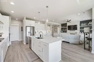 6302 SE McInnis St, Hillsboro, OR 97123 - Photo 10