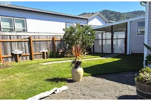 15889 Sunset Strip, Brookings, OR 97415 - Photo 4