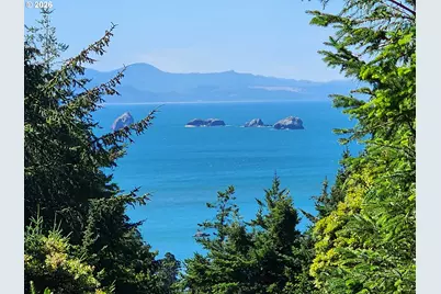 1230 Deady St, Port Orford, OR 97465 - Photo 2