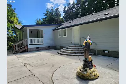 1230 Deady St, Port Orford, OR 97465 - Photo 4