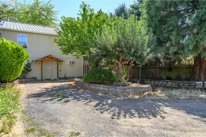 1411 NE Logan St, McMinnville, OR 97128 - Photo 44