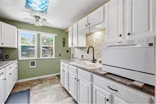 1427 Mill St, Springfield, OR 97477 - Photo 12
