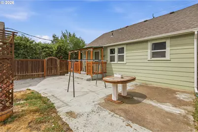 1427 Mill St, Springfield, OR 97477 - Photo 32