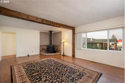 177 SE Egbert Ave, Siletz, OR 97380 - Photo 4
