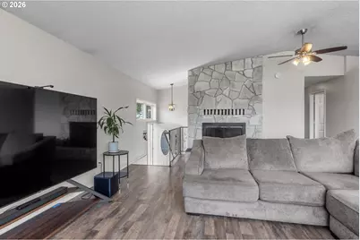 2021 SE Hale Dr, Gresham, OR 97080 - Photo 14