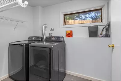 2021 SE Hale Dr, Gresham, OR 97080 - Photo 28