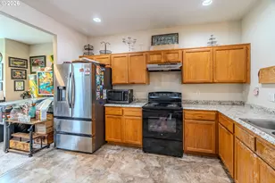 2567 NW 1st Dr, Gresham, OR 97030 - Photo 8