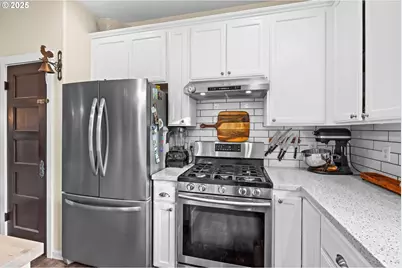 1842 Rose Hedge Ct, Vernonia, OR 97064 - Photo 16