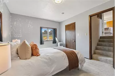 2318 E 13th St, The Dalles, OR 97058 - Photo 18