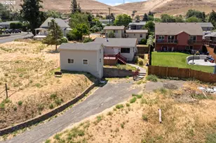 2318 E 13th St, The Dalles, OR 97058 - Photo 28