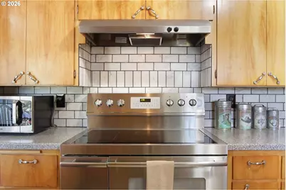 38225 Mount Hope Dr, Lebanon, OR 97355 - Photo 12