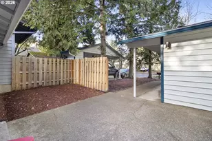 604 S California St, Portland, OR 97219 - Photo 28