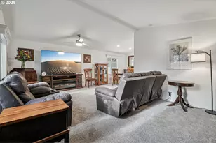 1999 Jansen Way, Woodburn, OR 97071 - Photo 4