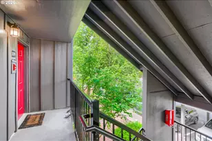 4 Touchstone, Lake Oswego, OR 97035 - Photo 2