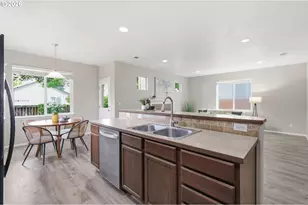 1961 Adelman Loop, Eugene, OR 97402 - Photo 12