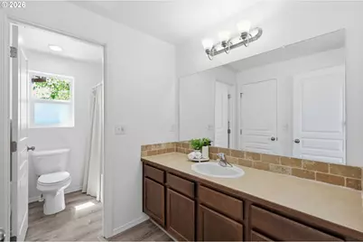 1961 Adelman Loop, Eugene, OR 97402 - Photo 24
