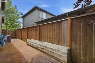 1961 Adelman Loop, Eugene, OR 97402 - Photo 34