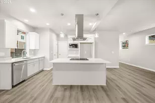 181 NW Mawrcrest Ave, Gresham, OR 97030 - Photo 8