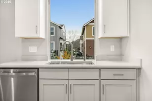 181 NW Mawrcrest Ave, Gresham, OR 97030 - Photo 16