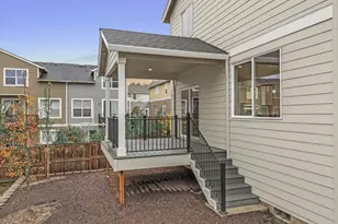 181 NW Mawrcrest Ave, Gresham, OR 97030 - Photo 4