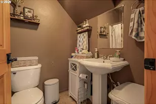 1760 SW Goucher Ct, McMinnville, OR 97128 - Photo 40