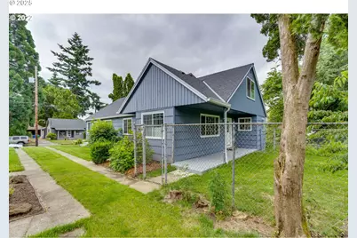 3921 SE Boise St, Portland, OR 97202 - Photo 2