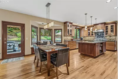2525 Bree Ct, Lake Oswego, OR 97034 - Photo 10