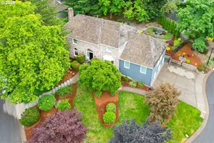 2525 Bree Ct, Lake Oswego, OR 97034 - Photo 2