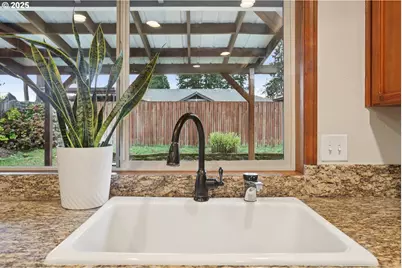 6503 NE 68th St, Vancouver, WA 98661 - Photo 18