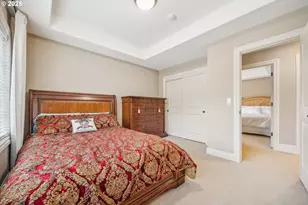 13932 Sundeleaf Dr, Lake Oswego, OR 97034 - Photo 24