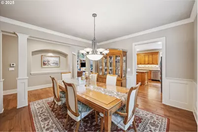 13932 Sundeleaf Dr, Lake Oswego, OR 97034 - Photo 16