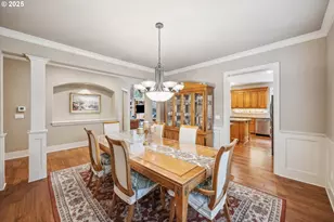 13932 Sundeleaf Dr, Lake Oswego, OR 97034 - Photo 16