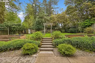 13932 Sundeleaf Dr, Lake Oswego, OR 97034 - Photo 28