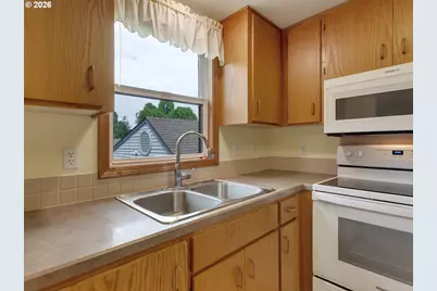 14859 NE Sacramento St #136, Portland, OR 97230 - Photo 12