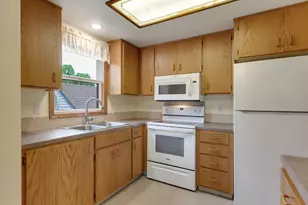 14859 NE Sacramento St, Portland, OR 97230 - Photo 10