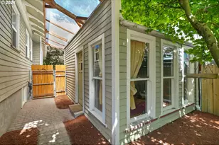 1116 SE Tenino St, Portland, OR 97202 - Photo 38