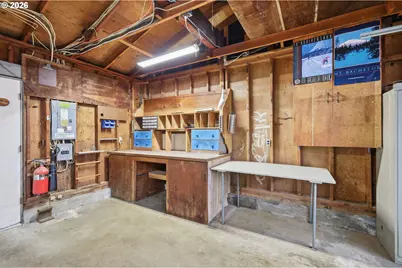 2778 20th St, Springfield, OR 97477 - Photo 30