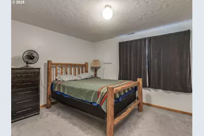 4731 NE 106th Ave, Portland, OR 97220 - Photo 28