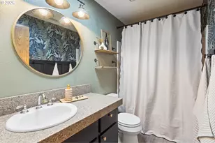 6408 SE Lois St, Hillsboro, OR 97003 - Photo 26
