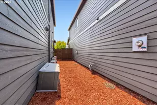 5152 SE Redberry Pl, Hillsboro, OR 97123 - Photo 38