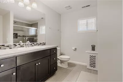 5152 SE Redberry Pl, Hillsboro, OR 97123 - Photo 16