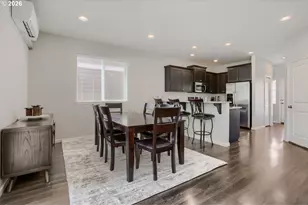 5152 SE Redberry Pl, Hillsboro, OR 97123 - Photo 8